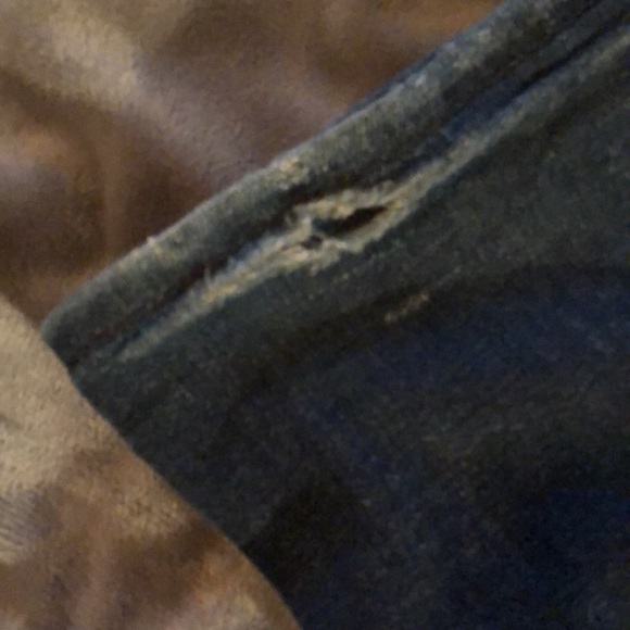 🌹 7 for all mankind size 26 ‘A’ pocket leg wider - Picture 3 of 16